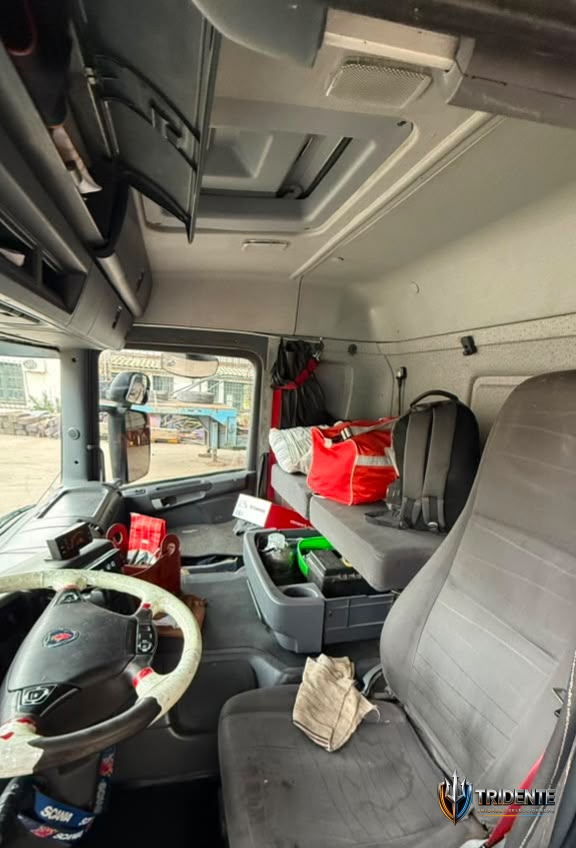 Scania P360 2015 — Camión usado, foto 8