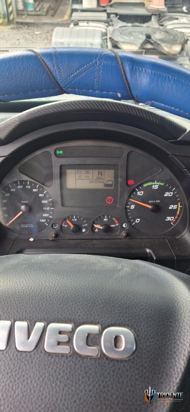 Iveco 360 2021 — Camión usado, foto 5