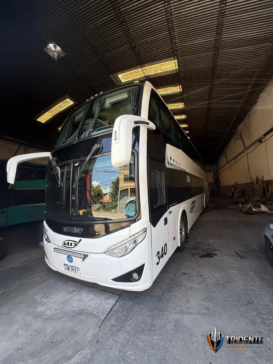 Volvo B430R 2016 — Colectivo usado, foto 2