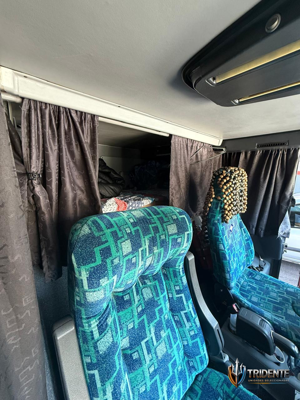 Volvo B430R 2016 — Colectivo usado, foto 11