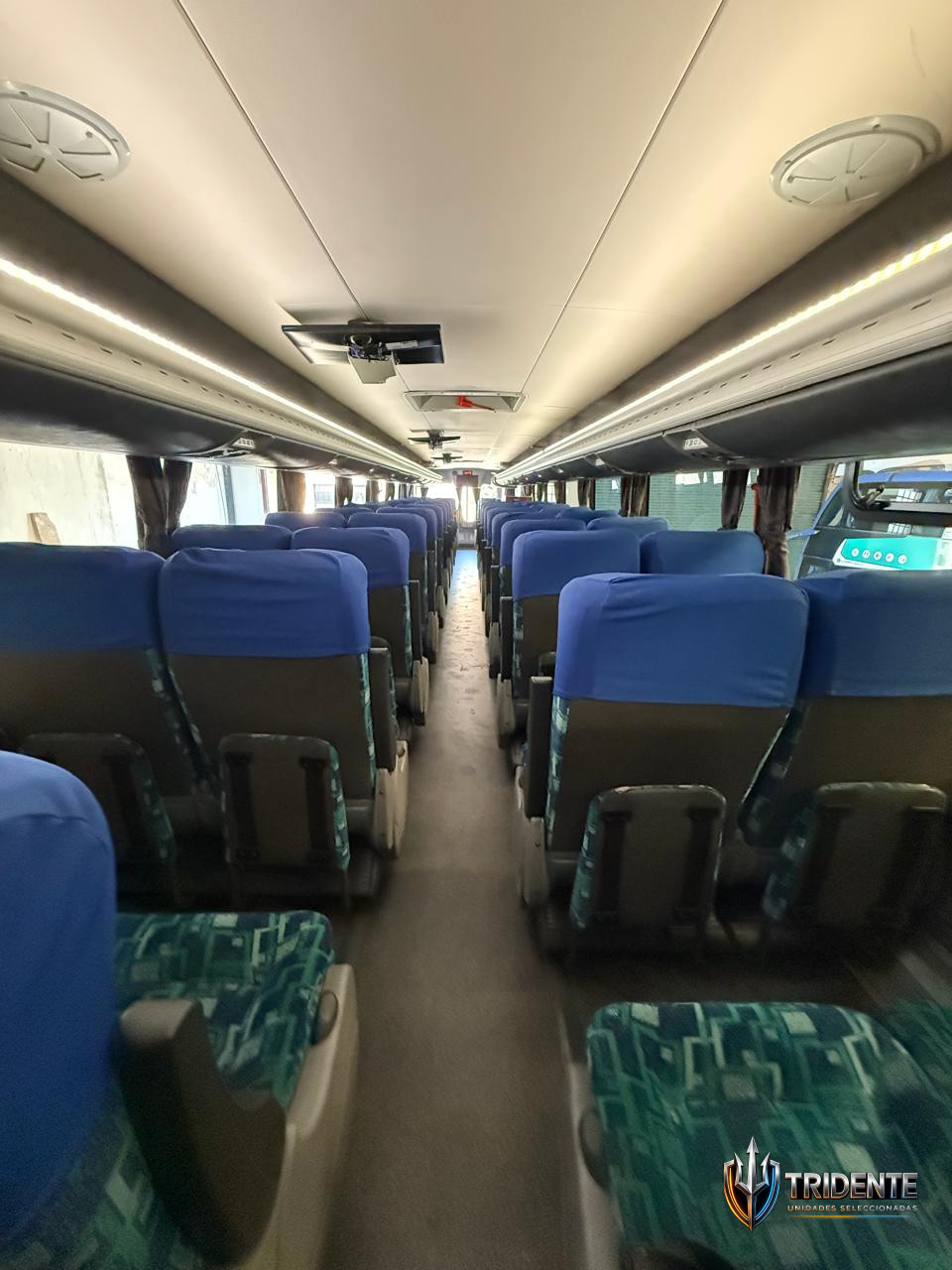 Volvo B430R 2016 — Colectivo usado, foto 19