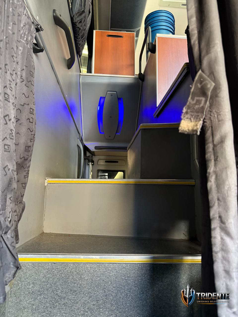 Volvo B430R 2016 — Colectivo usado, foto 12