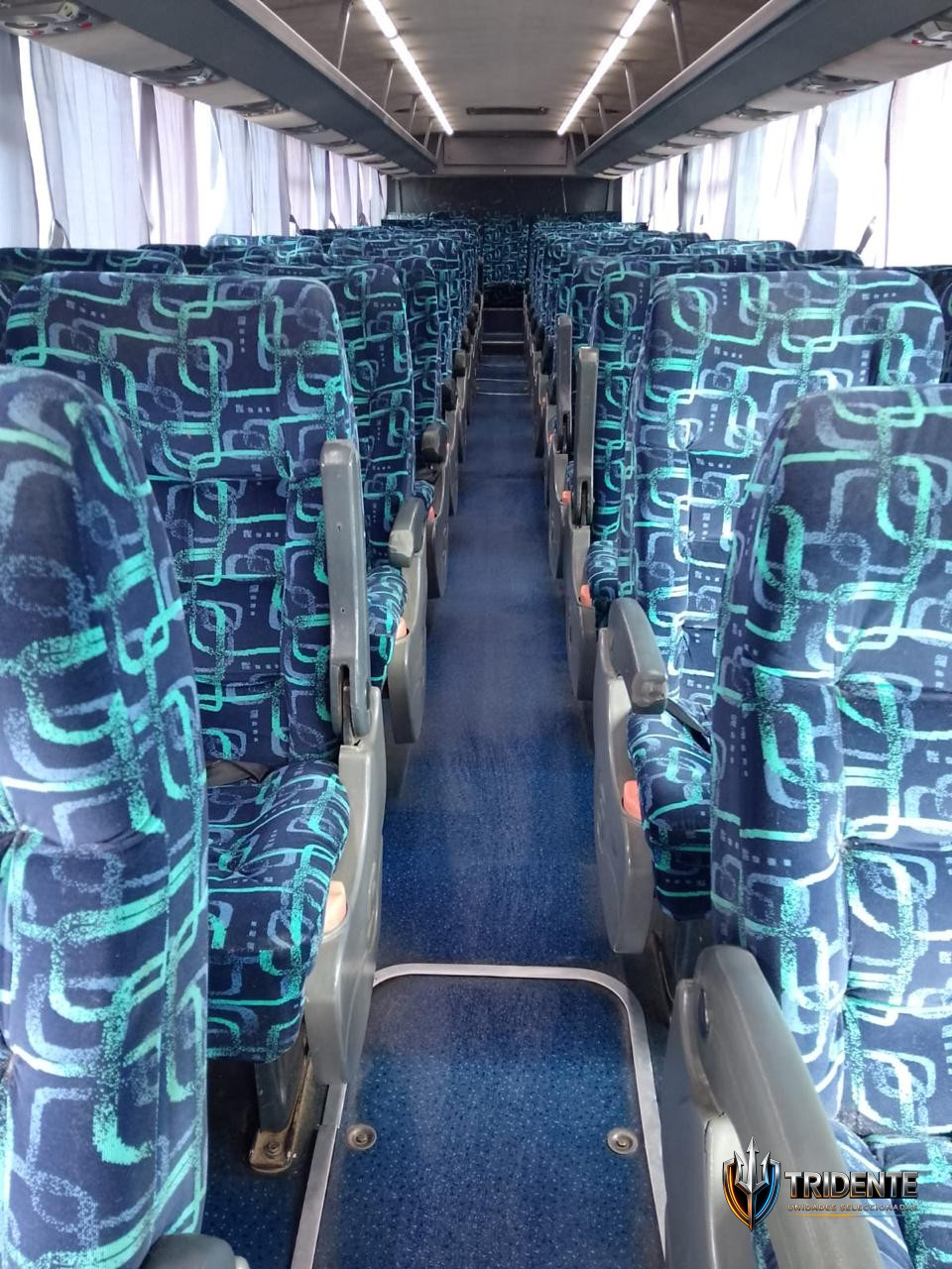 Mercedes-Benz OM 906 2016 — Colectivo usado, foto 3