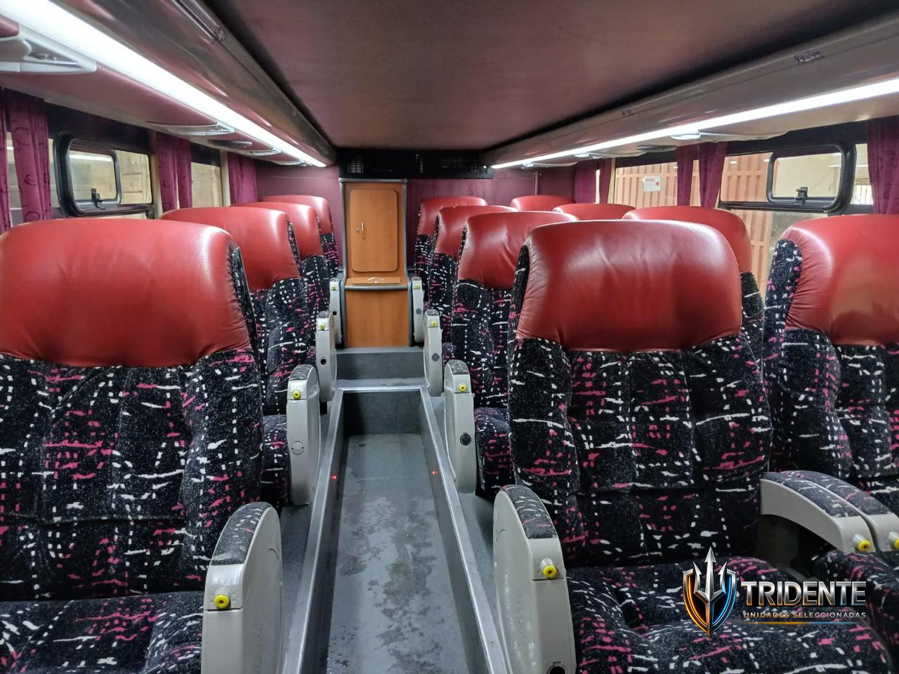 Scania K400 2017 — Colectivo usado, foto 7