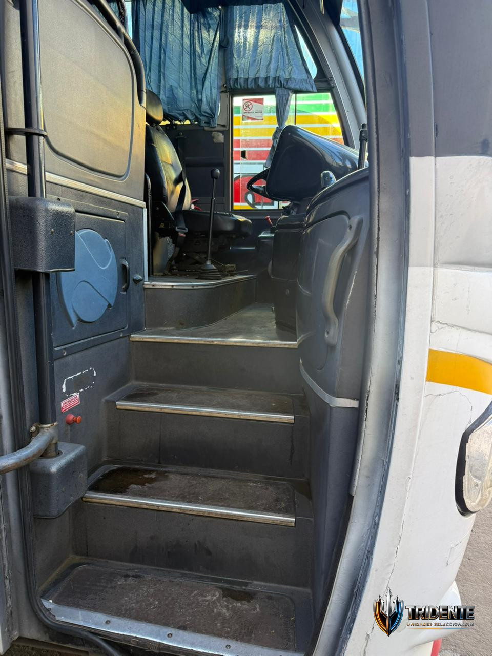 Mercedes-Benz O500 R 2012 — Colectivo usado, foto 5