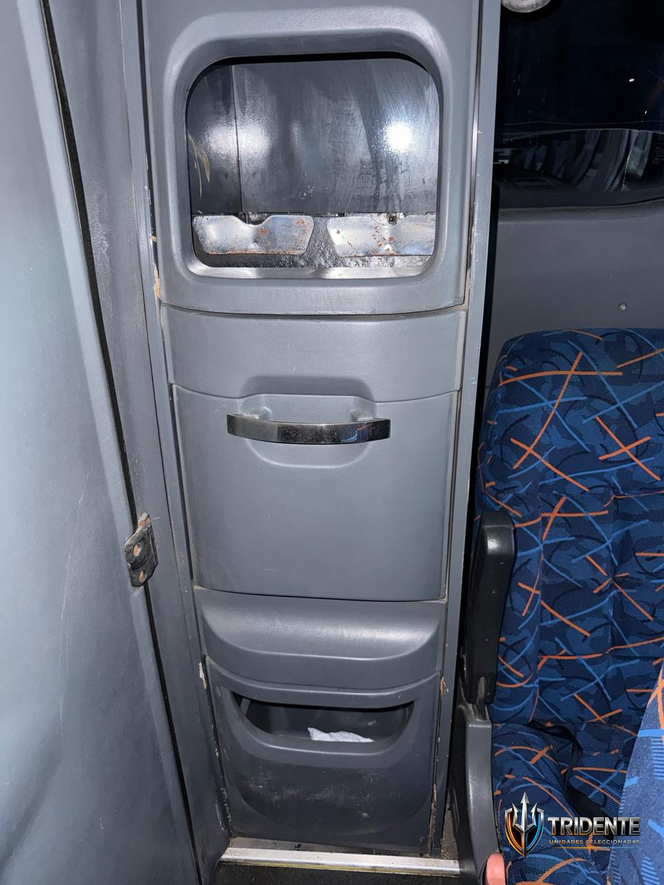 Volkswagen 18-320 2016 — Colectivo usado, foto 5