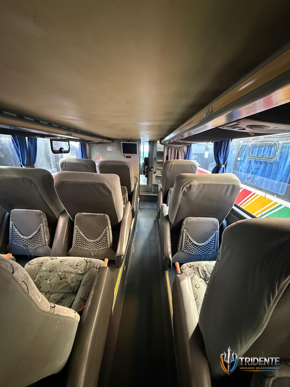 Scania K380 2013 — Colectivo usado, foto 16