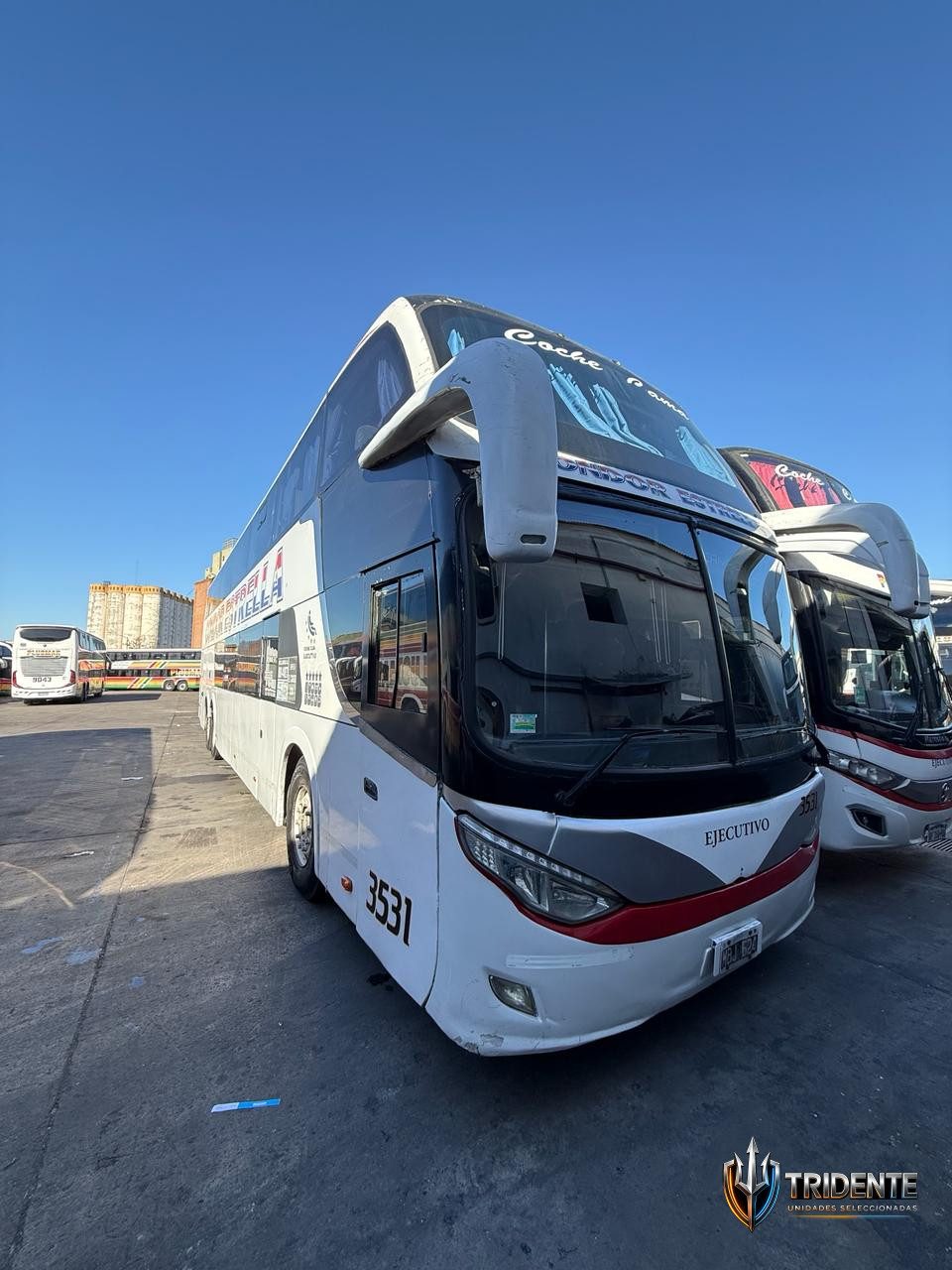 Scania K380 2013 — Colectivo usado, foto 2