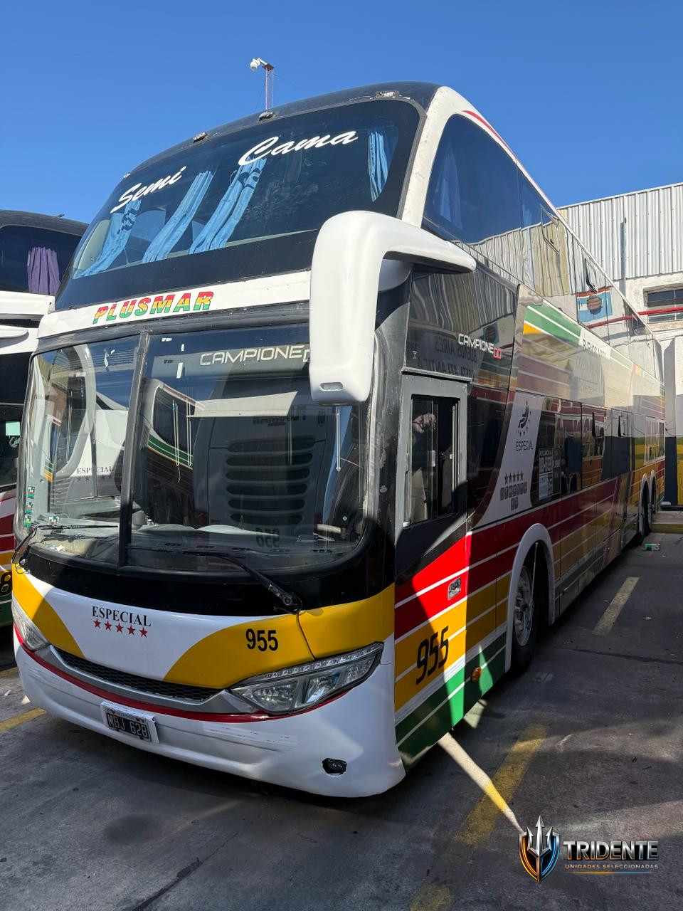 Scania K380 2014 — Colectivo usado, foto 4