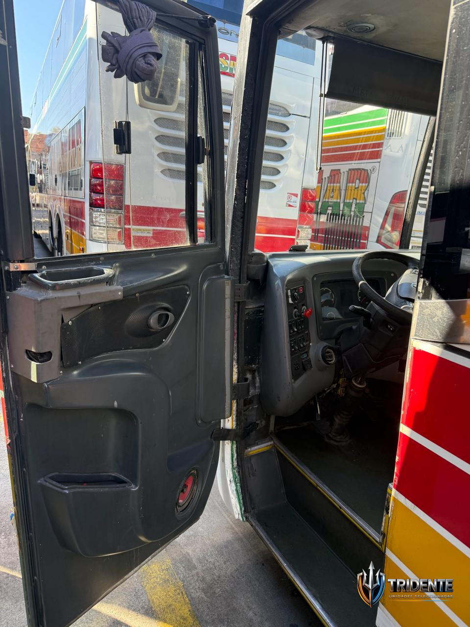 Scania K380 2014 — Colectivo usado, foto 8
