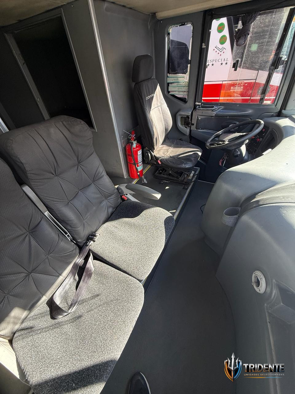 Scania K380 2014 — Colectivo usado, foto 9