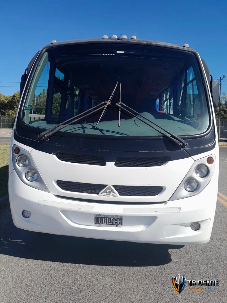 Mercedes-Benz Lo915 2012 — Colectivo usado, foto 2