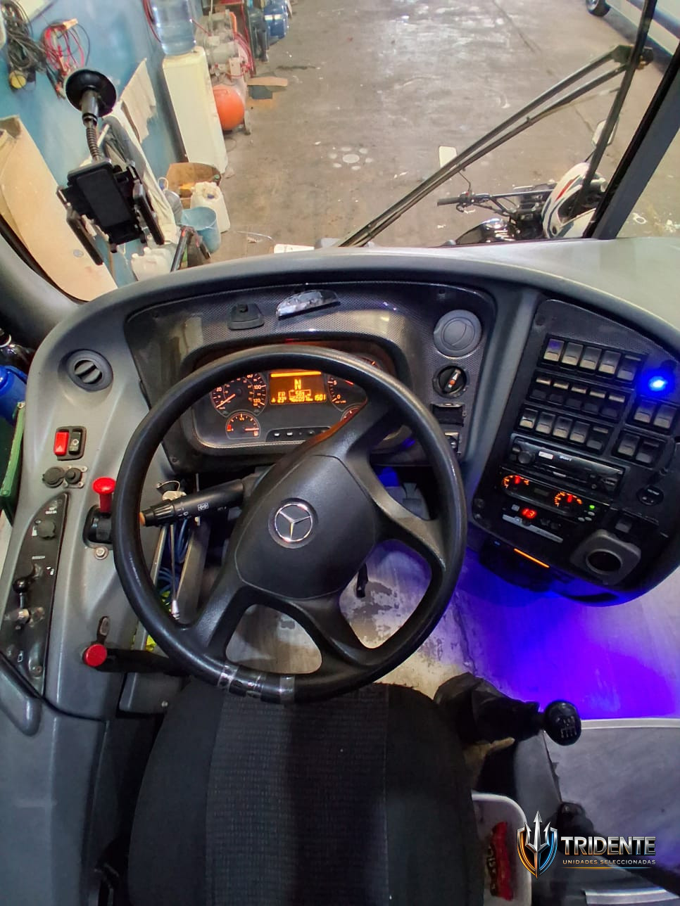 Mercedes-Benz O500 M30 2015 — Colectivo usado, foto 17