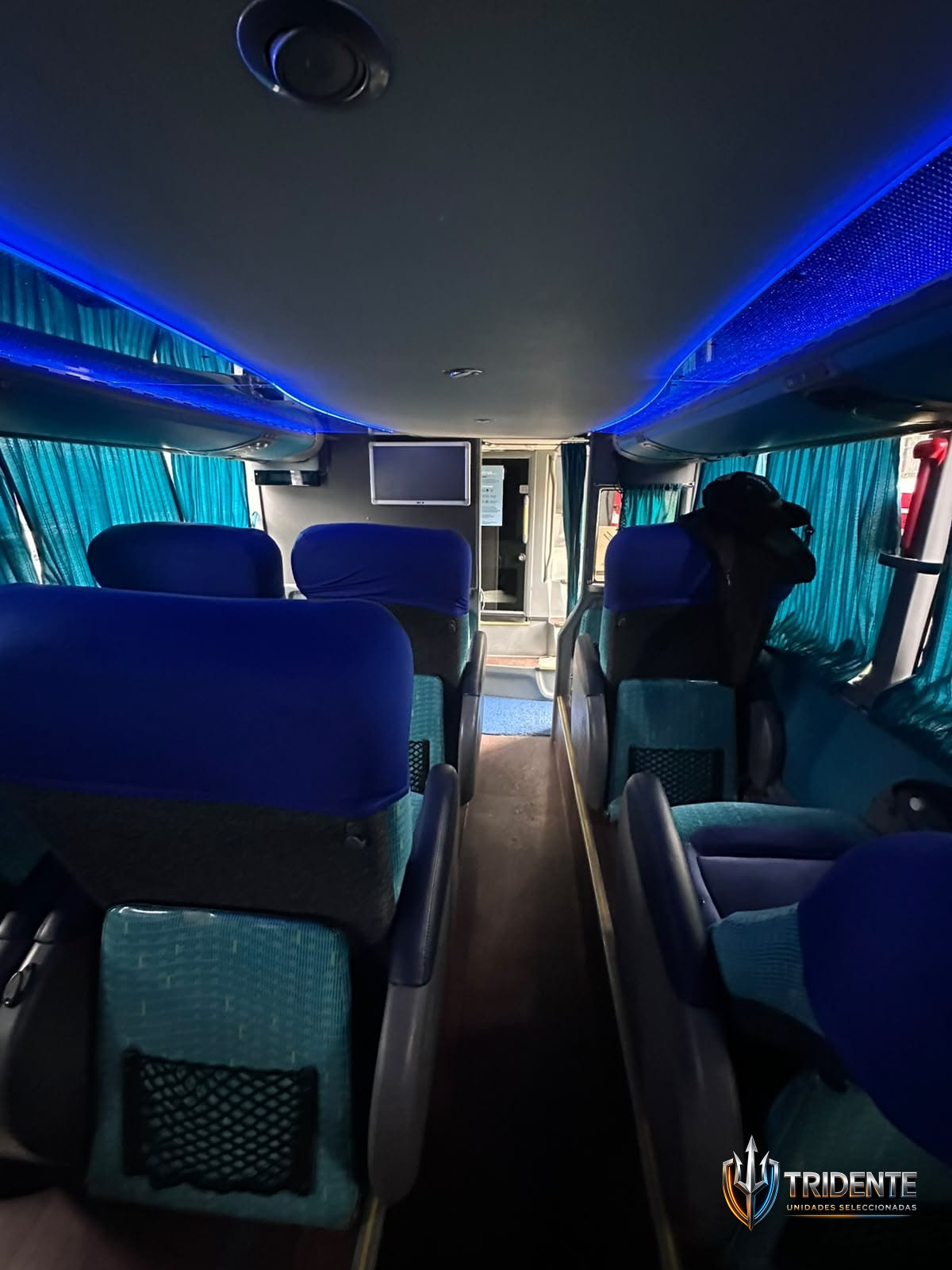 Volvo B450R 2018 — Colectivo usado, foto 9