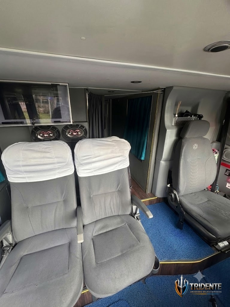 Volvo B450R 2018 — Colectivo usado, foto 15