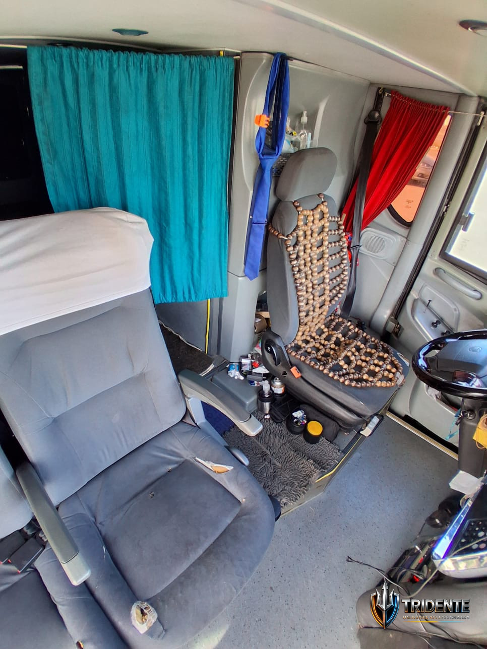 Volvo B450R 2016 — Colectivo usado, foto 23