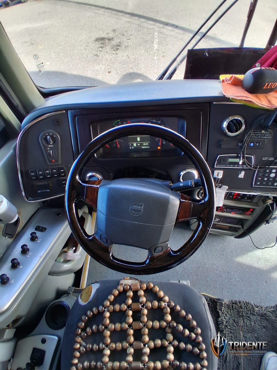 Volvo B450R 2016 — Colectivo usado, foto 25